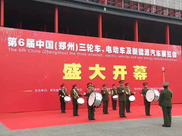 郑州有点儿热，原来是郑州展火热开幕啦！